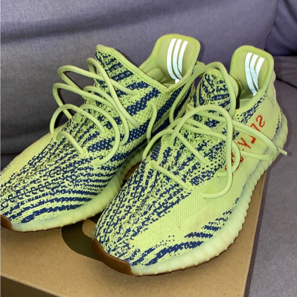 Yeezy boost 350 v2 frozen yellow